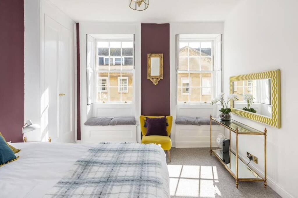Georgian Apartment Located In The Center Of Bath. Exteriör bild